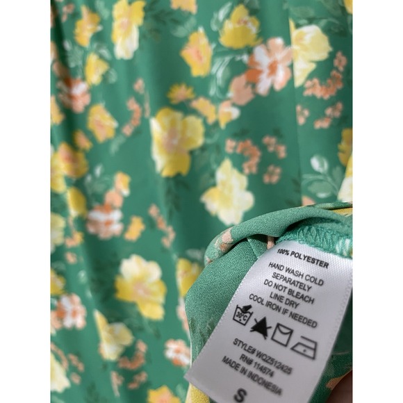 Pleione Blouse Womens Size Small Short Sleeve Green Floral - Picture 5 of 7